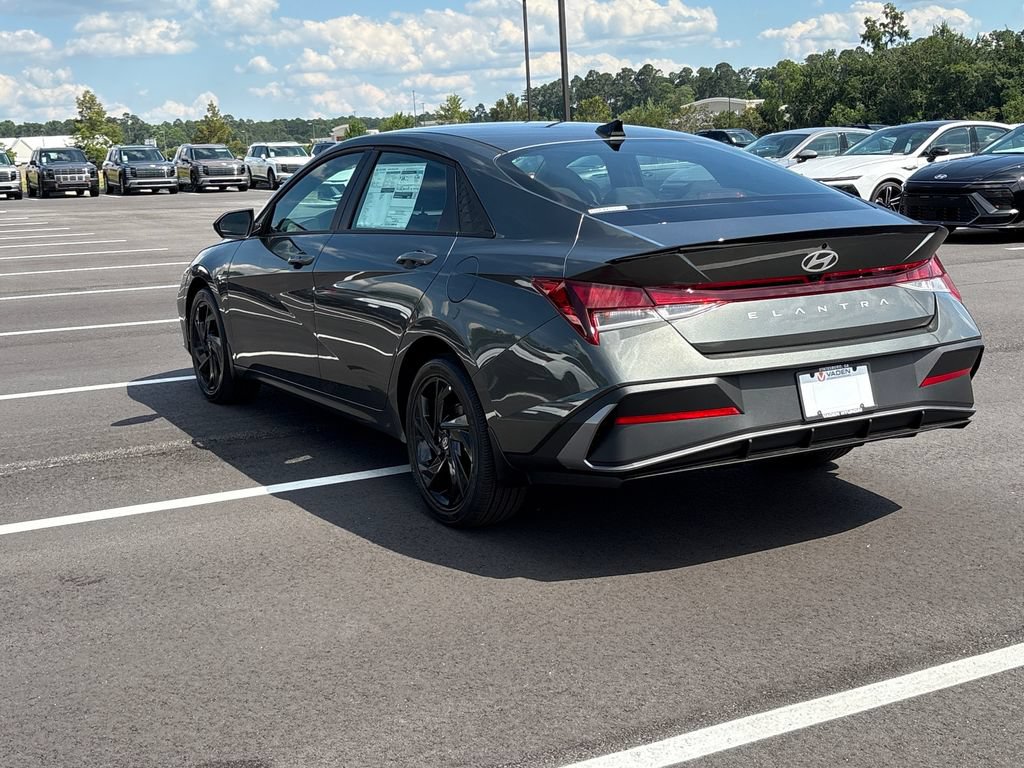 New 2026 Hyundai Elantra Sport FWD image 22
