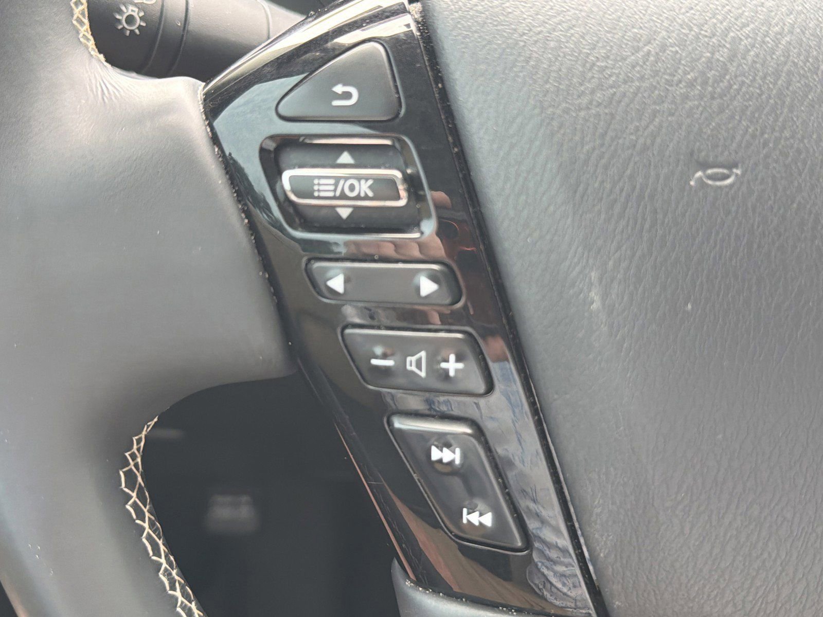 Used 2022 INFINITI QX80 Premium Select w/ Cargo Package AWD/4WD image 29
