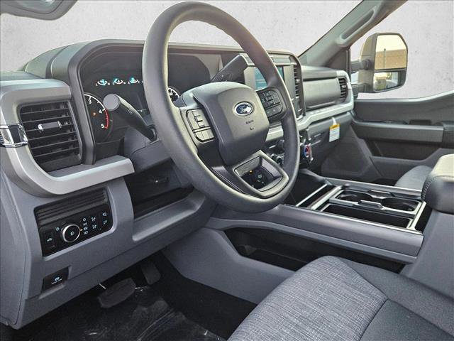 New 2026 Ford F250 XLT w/ FX4 Off-Road Package AWD/4WD image 3