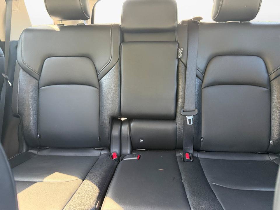 Used 2022 Nissan Pathfinder SL AWD/4WD image 12