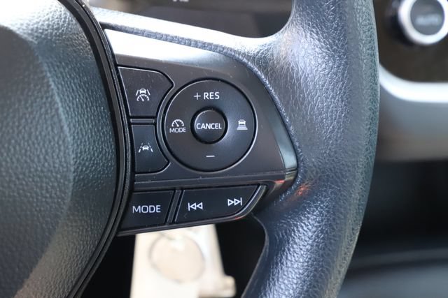 Used 2025 Toyota Corolla LE FWD image 22