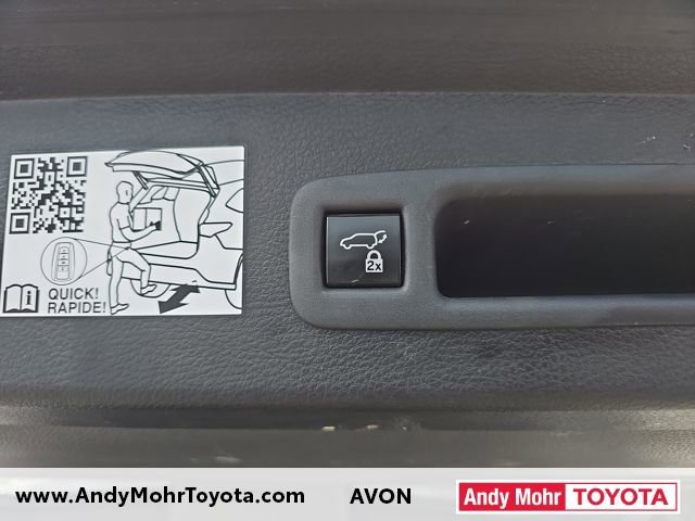 Used 2022 Toyota Sienna XLE w/ XLE Plus Package image 32