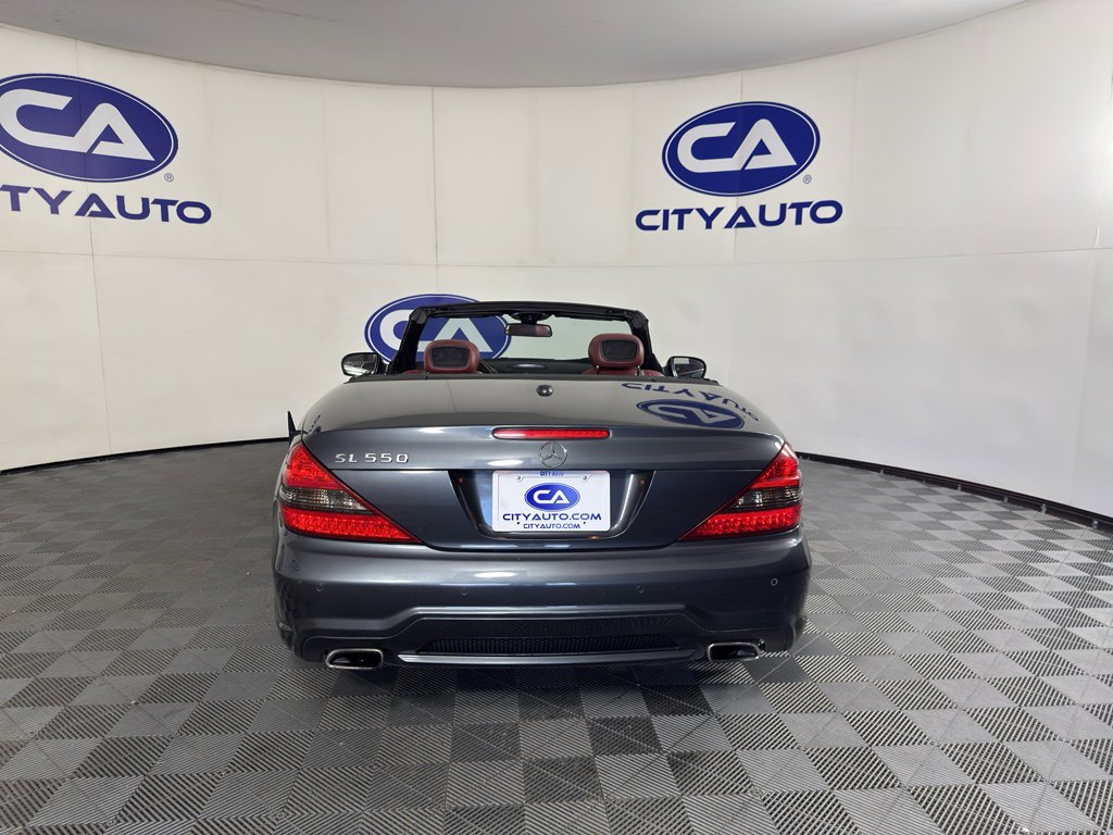Used 2011 Mercedes-Benz SL 550 image 39