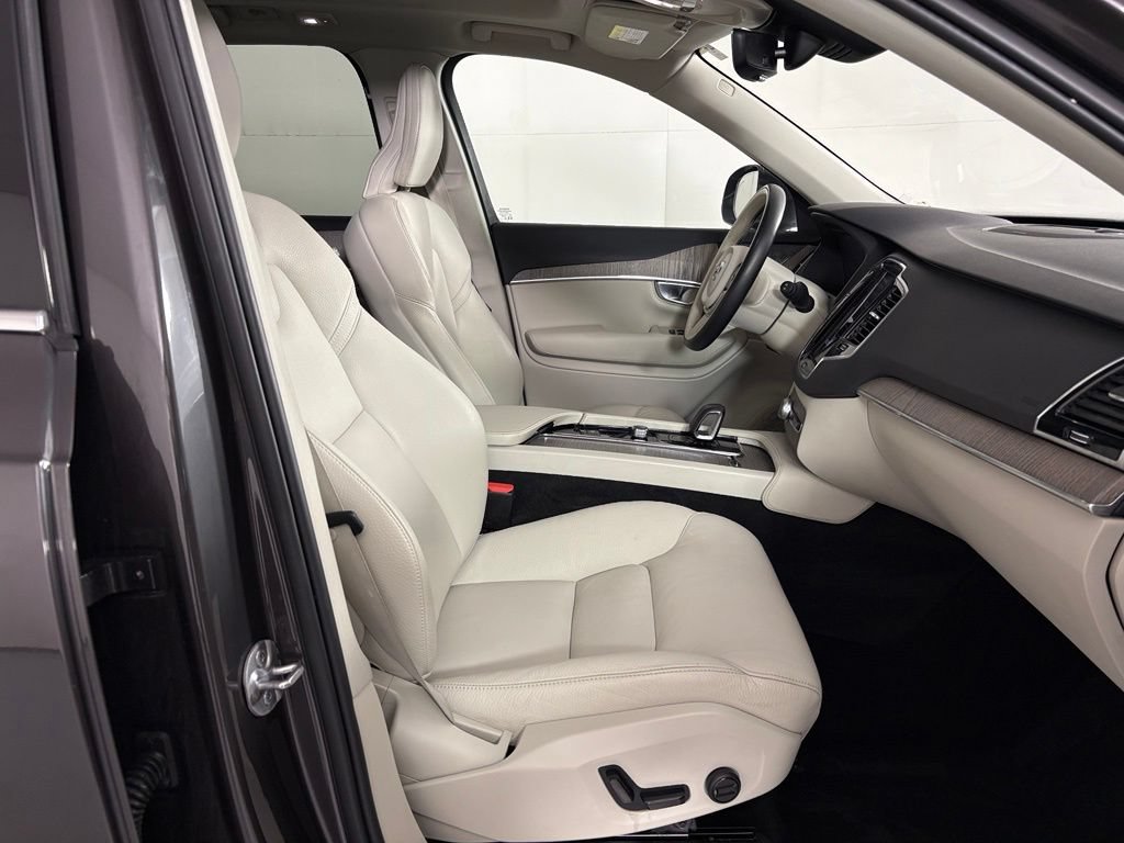 Used 2023 Volvo XC90 B6 Plus w/ Protection Package Premier AWD/4WD image 42