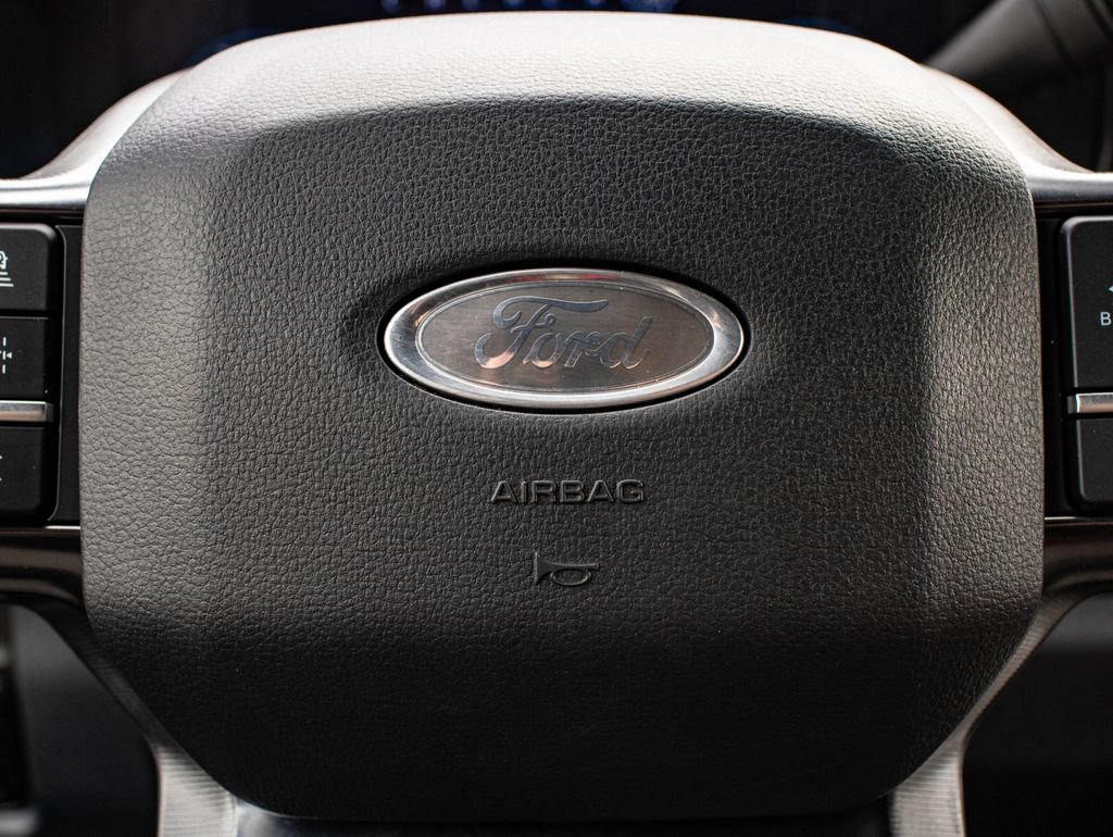 Used 2023 Ford F350 Platinum AWD/4WD image 31