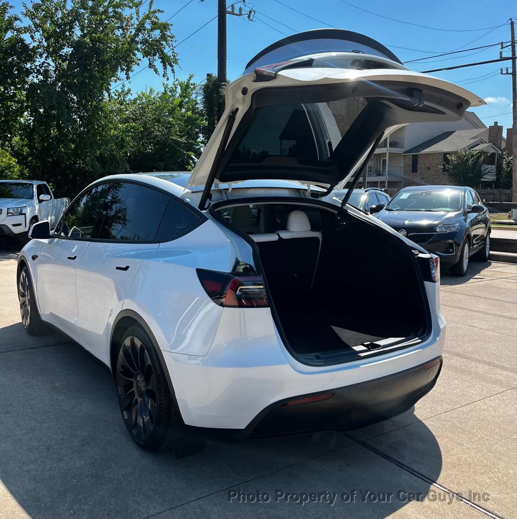 Used 2023 Tesla Model Y Performance AWD/4WD image 8