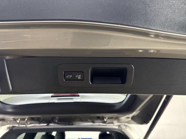 Used 2023 Lexus LX 600 4WD w/ Appearance Package image 37