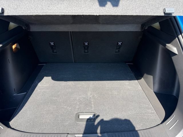 Used 2025 Chevrolet Trax RS w/ Sunroof Package FWD image 23