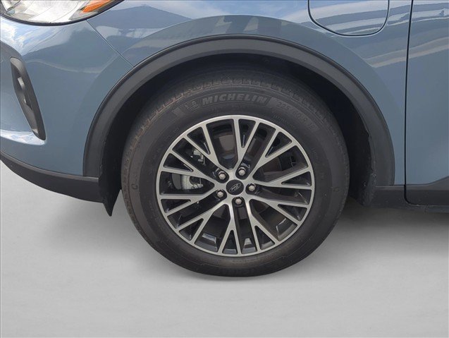 Used 2023 Ford Escape SE FWD image 30
