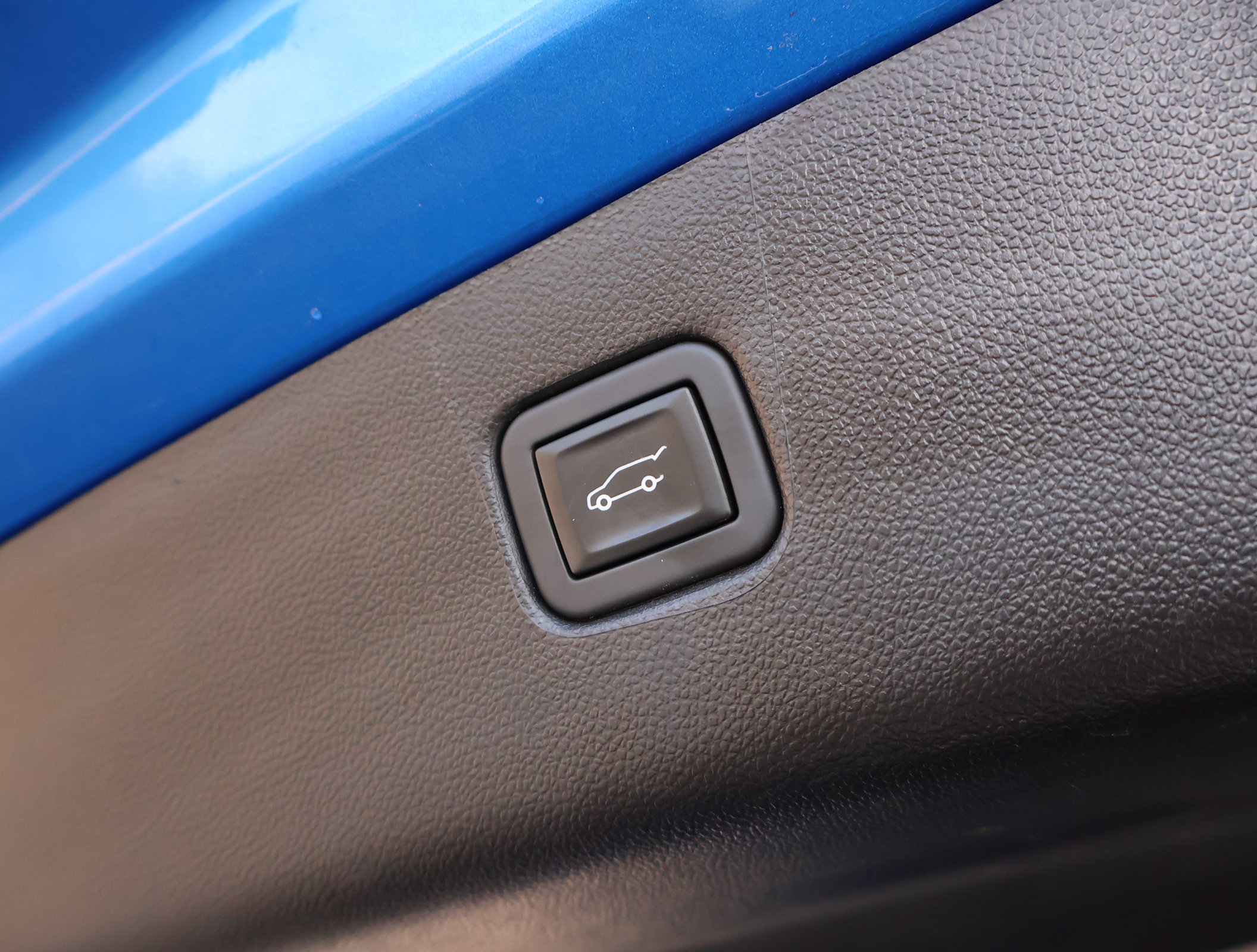 Used 2024 Chevrolet Blazer LT w/ Convenience Package FWD image 23