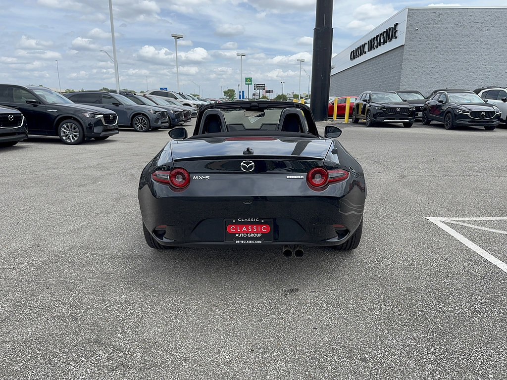 New 2026 MAZDA MX-5 Miata Club w/ Weather Package RWD image 6