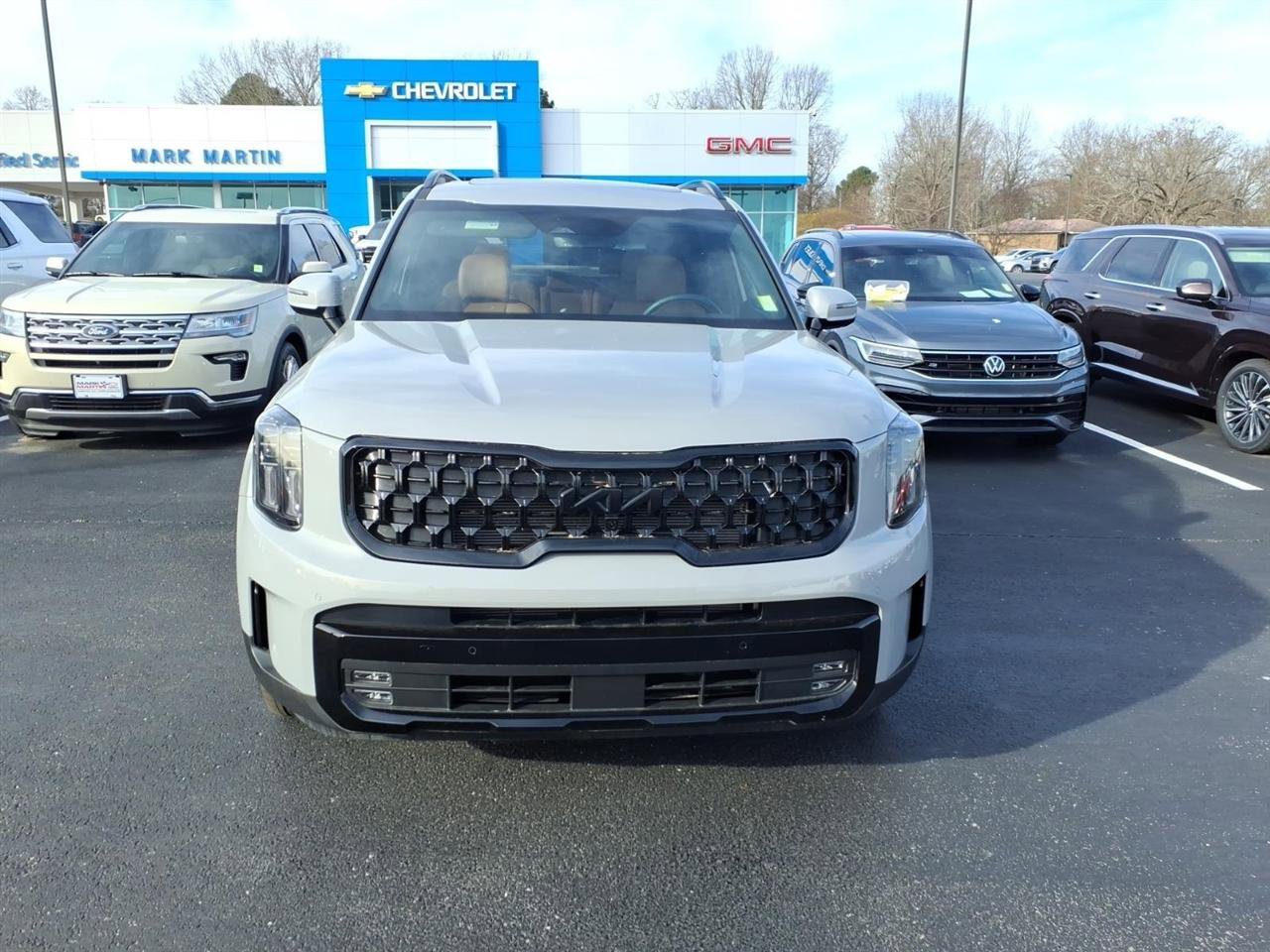 Used 2025 Kia Telluride SX X-Line image 2