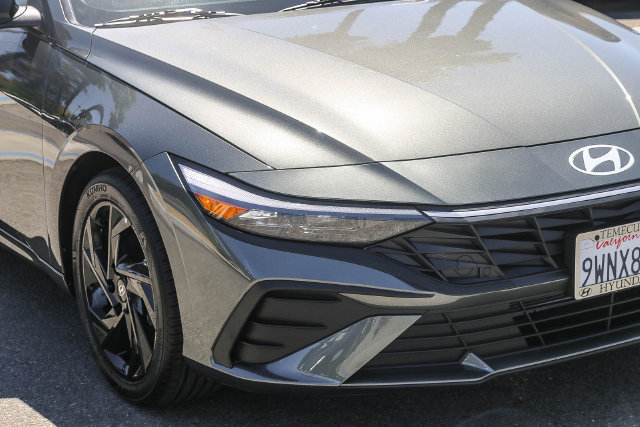 Certified 2026 Hyundai Elantra Sport FWD image 4