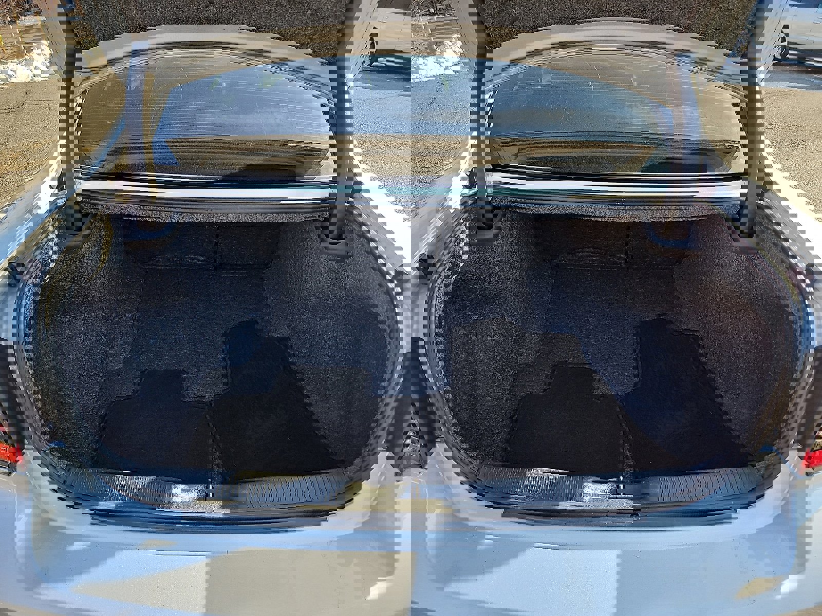 Used 2023 Dodge Charger R/T w/ Blacktop Package image 29