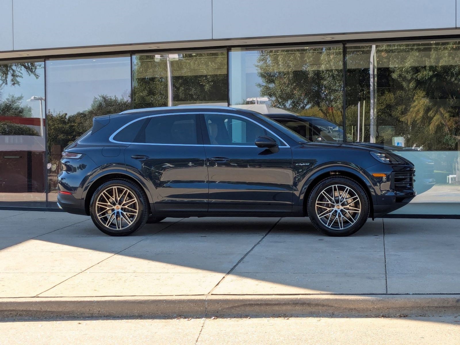 New 2026 Porsche Cayenne E-Hybrid image 8