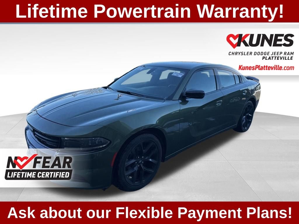 Used 2022 Dodge Charger SXT w/ Blacktop Package RWD image 17