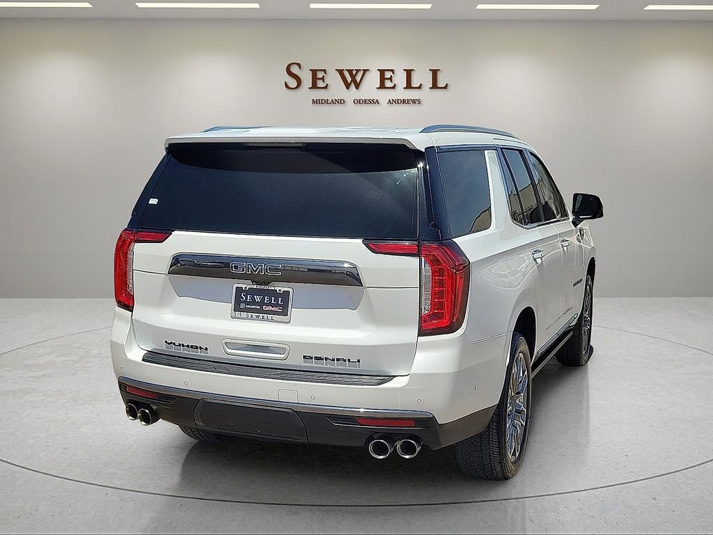 Used 2024 GMC Yukon Denali Ultimate AWD/4WD image 5