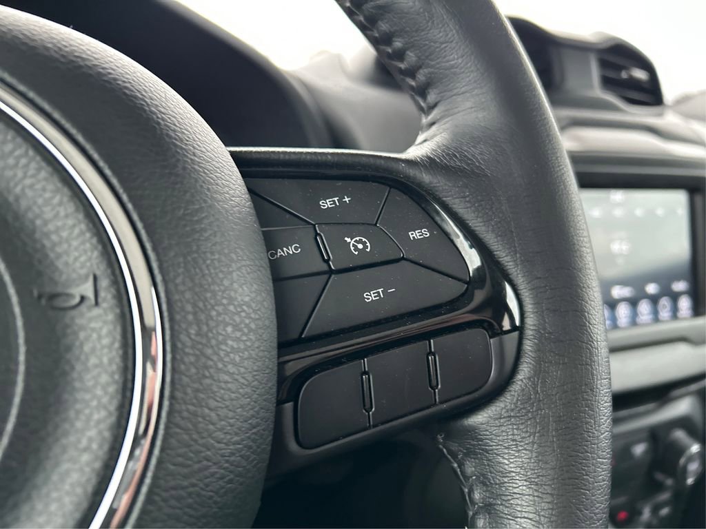 Used 2020 Jeep Renegade Altitude image 30