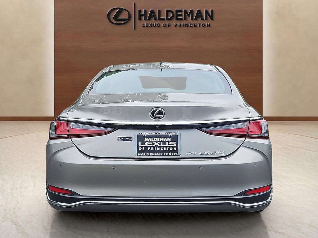 Used 2021 Lexus ES 250 w/ Premium Package AWD/4WD image 5