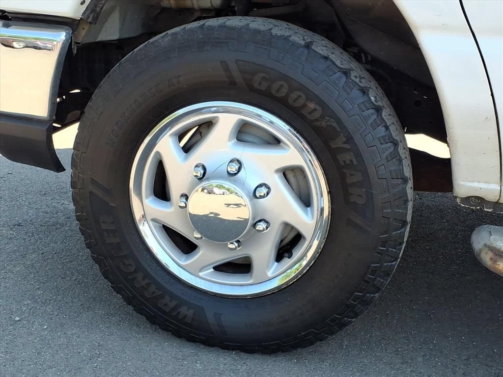 Used 2014 Ford E-250 and Econoline 250 w/ Power Group RWD image 20