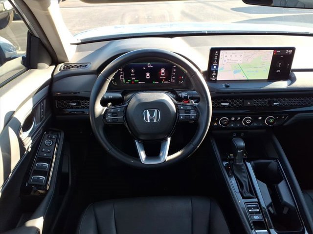 Used 2024 Honda Accord Touring image 7
