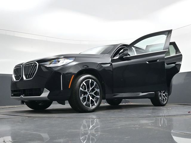 Used 2026 BMW X3 xDrive30 w/ Convenience Package image 40