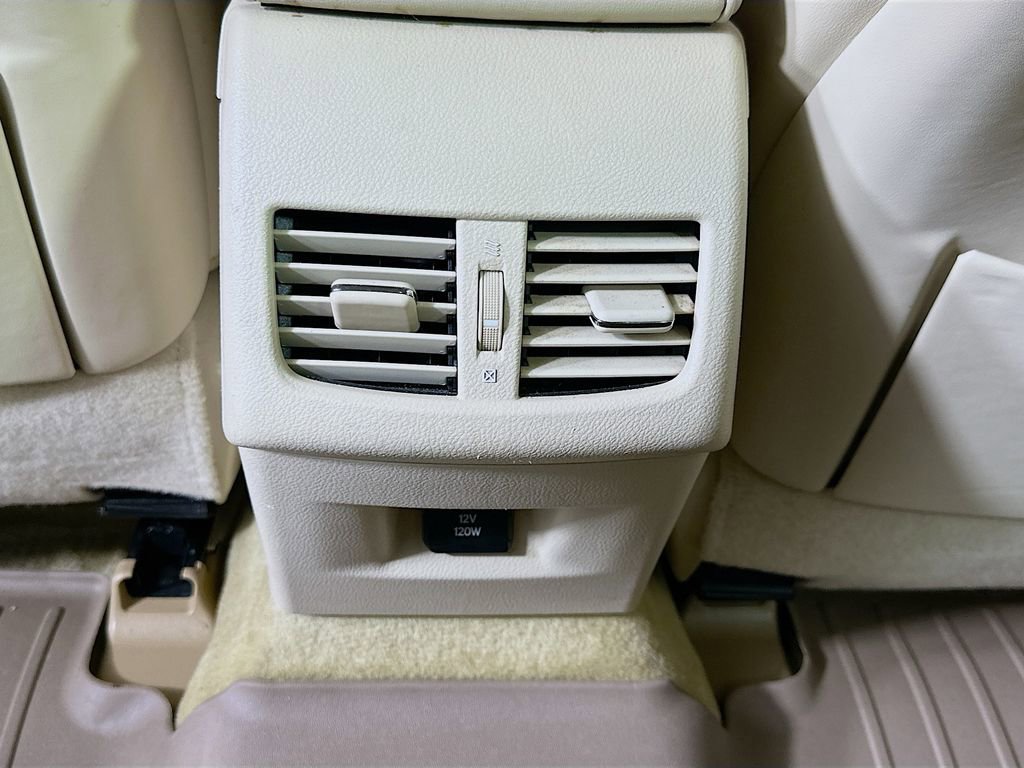 Used 2015 Lexus ES 350 w/ Luxury Package image 32