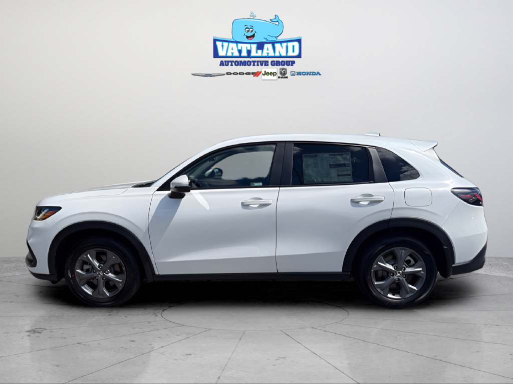 New 2027 Honda HR-V LX image 2