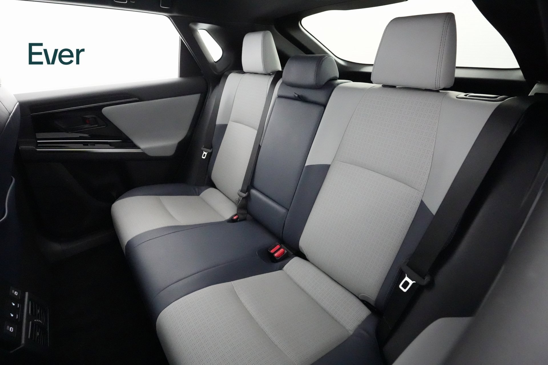 Used 2023 Subaru Solterra AWD image 10