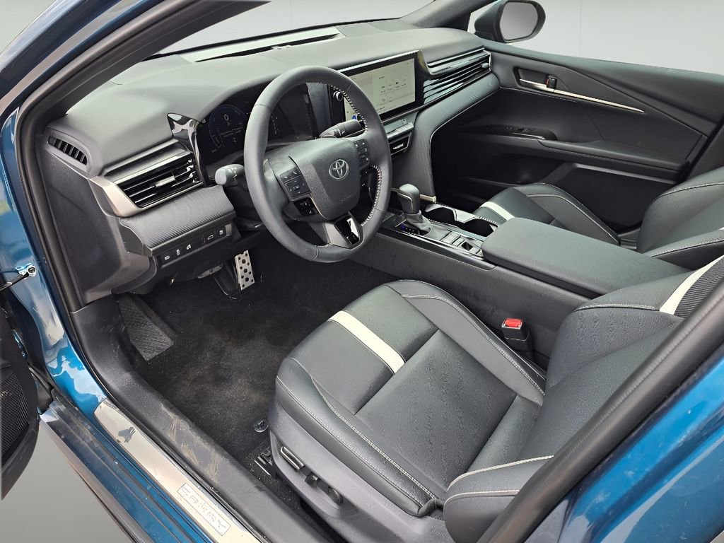 Used 2026 Toyota Camry SE w/ Multimedia Upgrade Package FWD image 22
