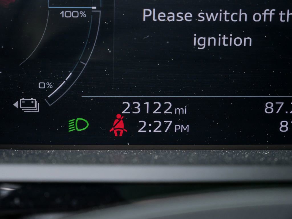 Used 2024 Audi Q8 e-tron Prestige w/ Prestige Package image 12