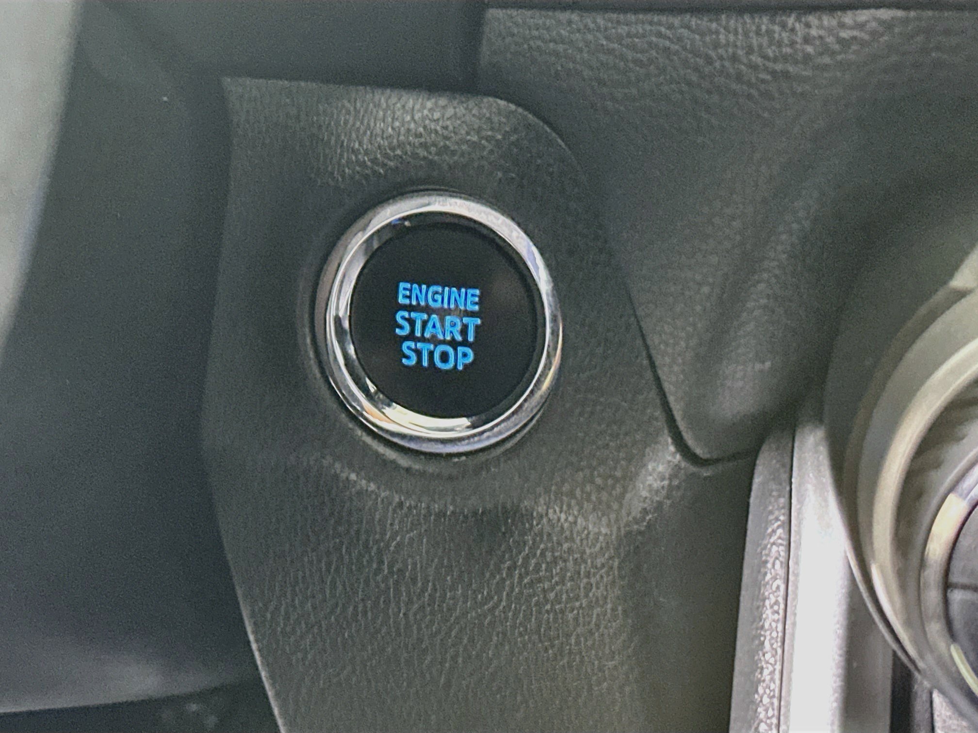 Used 2020 Toyota RAV4 TRD Off-Road w/ TRD Off-Road Weather Package AWD/4WD image 20