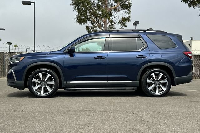 Used 2025 Honda Pilot Touring image 7