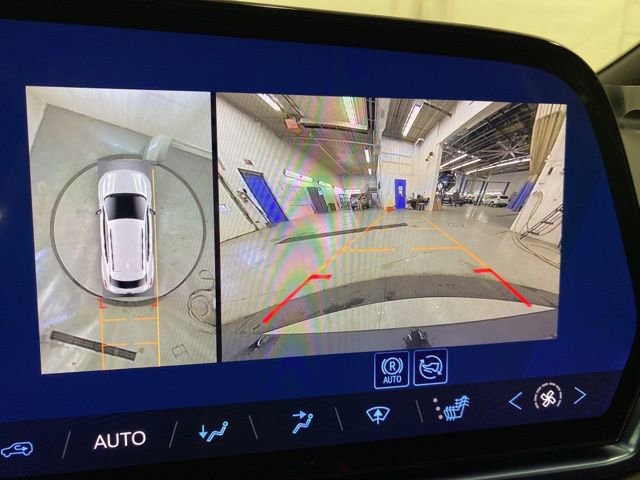 New 2026 Chevrolet Equinox EV LT image 12