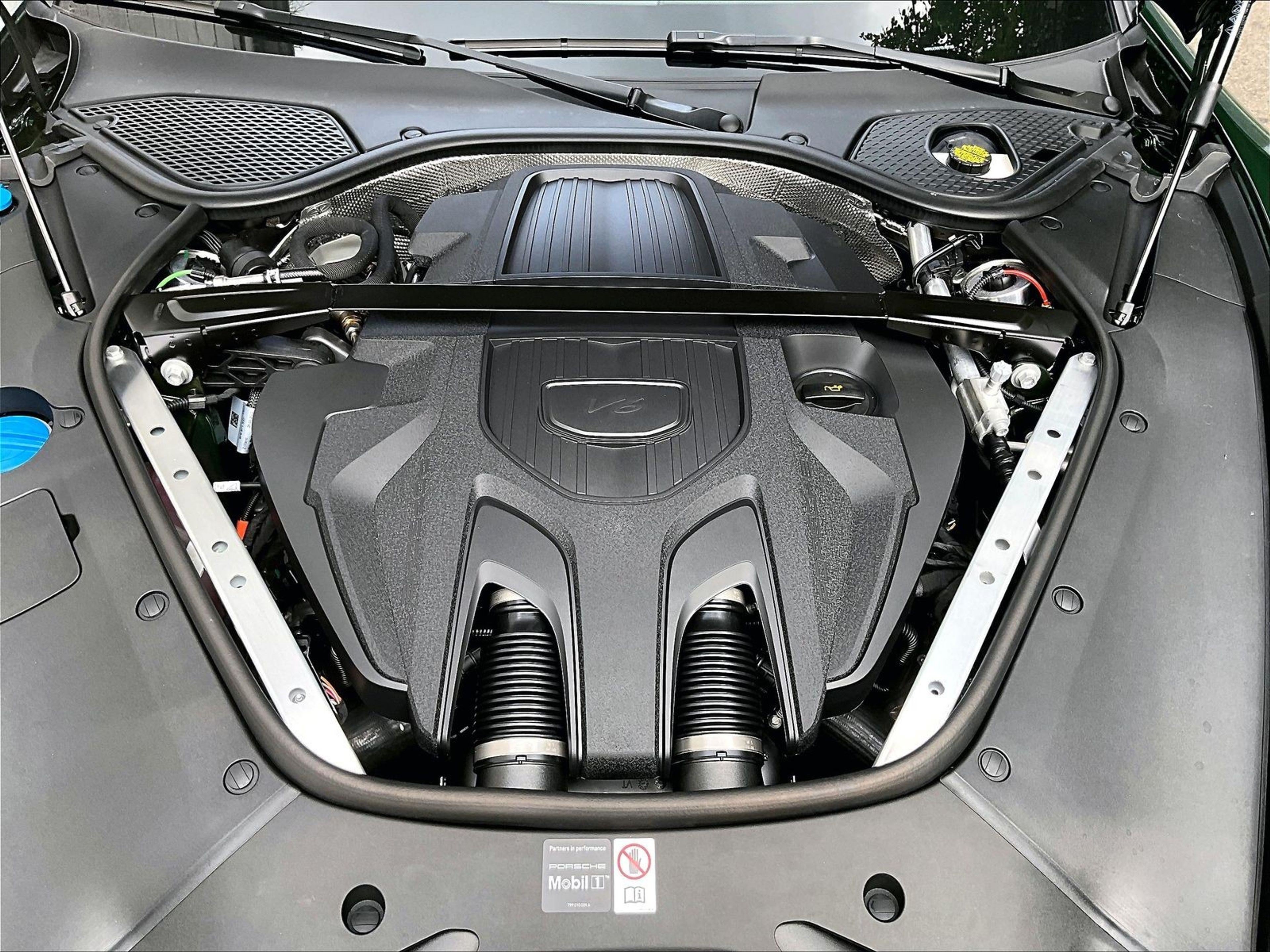 New 2026 Porsche Panamera 4 AWD/4WD image 12
