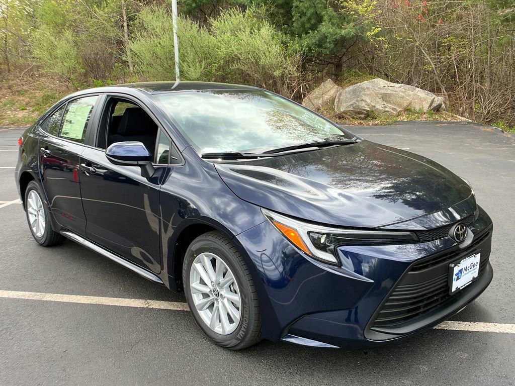 New 2026 Toyota Corolla LE w/ LE Premium Package FWD image 7