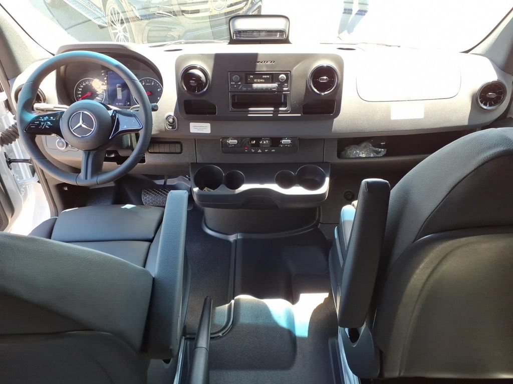 New 2026 Mercedes-Benz Sprinter 2500 image 28