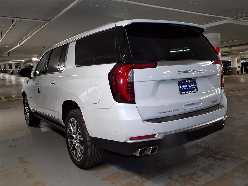Used 2026 GMC Yukon XL Denali w/ Sun & Power Step Package AWD/4WD image 10