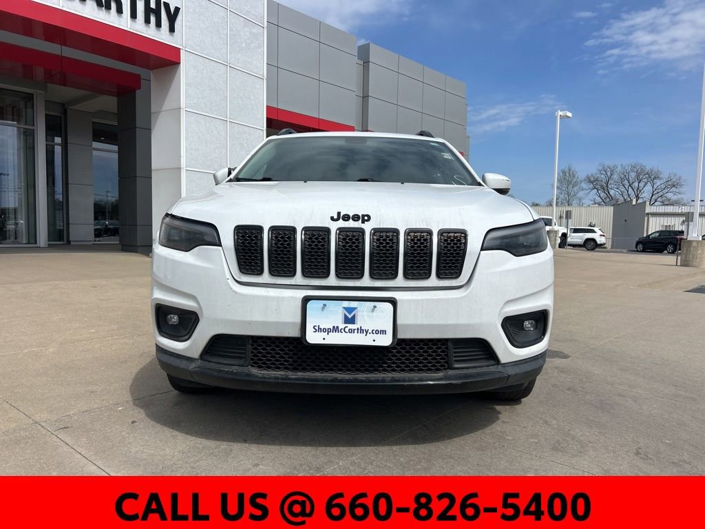 Used 2019 Jeep Cherokee Latitude Plus image 2
