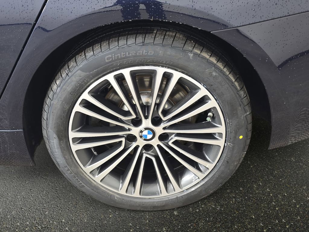 Used 2018 BMW 530i xDrive AWD/4WD image 38