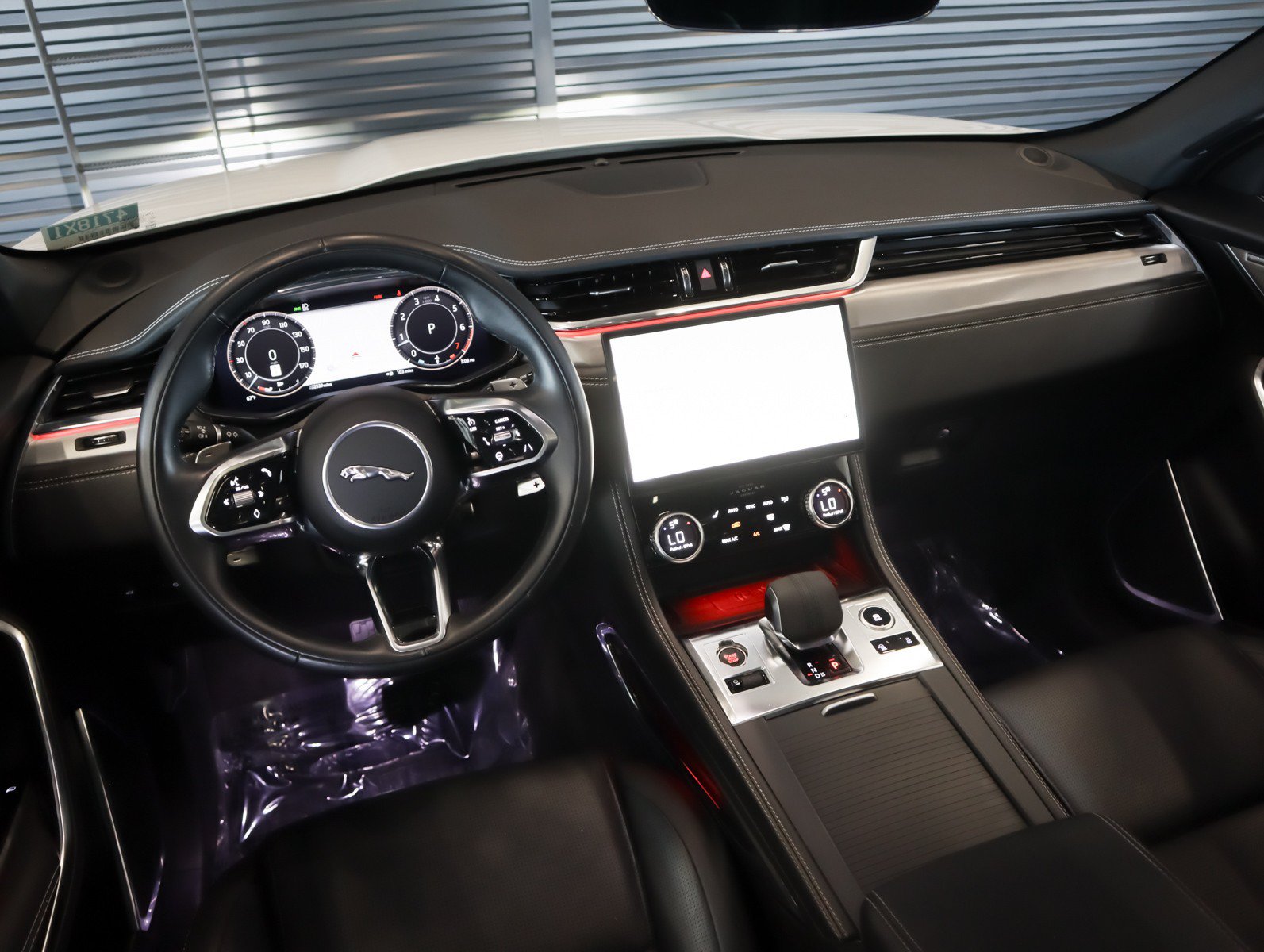 Used 2024 Jaguar F-PACE R-Dynamic S AWD/4WD image 18