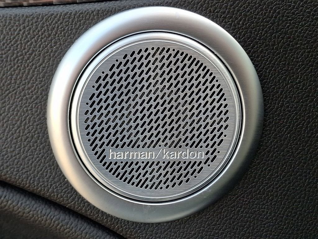 Used 2023 Alfa Romeo Stelvio Estrema image 27