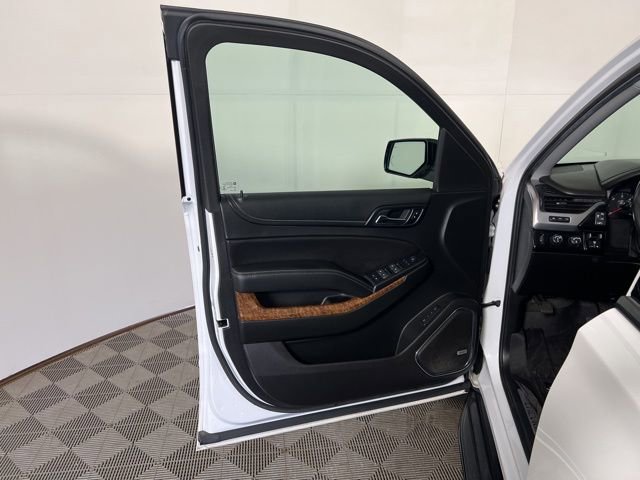 Used 2018 Chevrolet Tahoe Premier w/ RST 6.2L Performance Edition AWD/4WD image 14