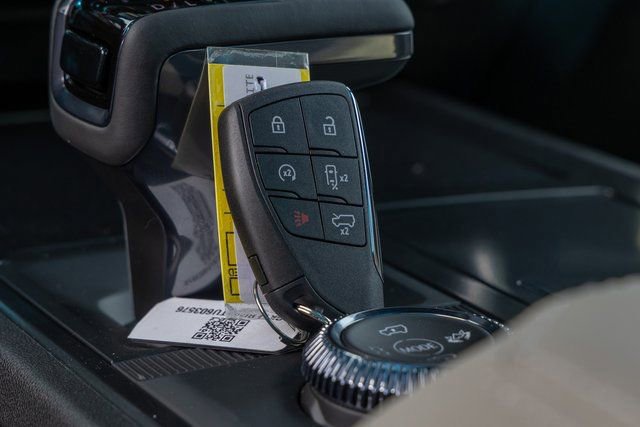 New 2026 GMC Hummer EV SUV image 23