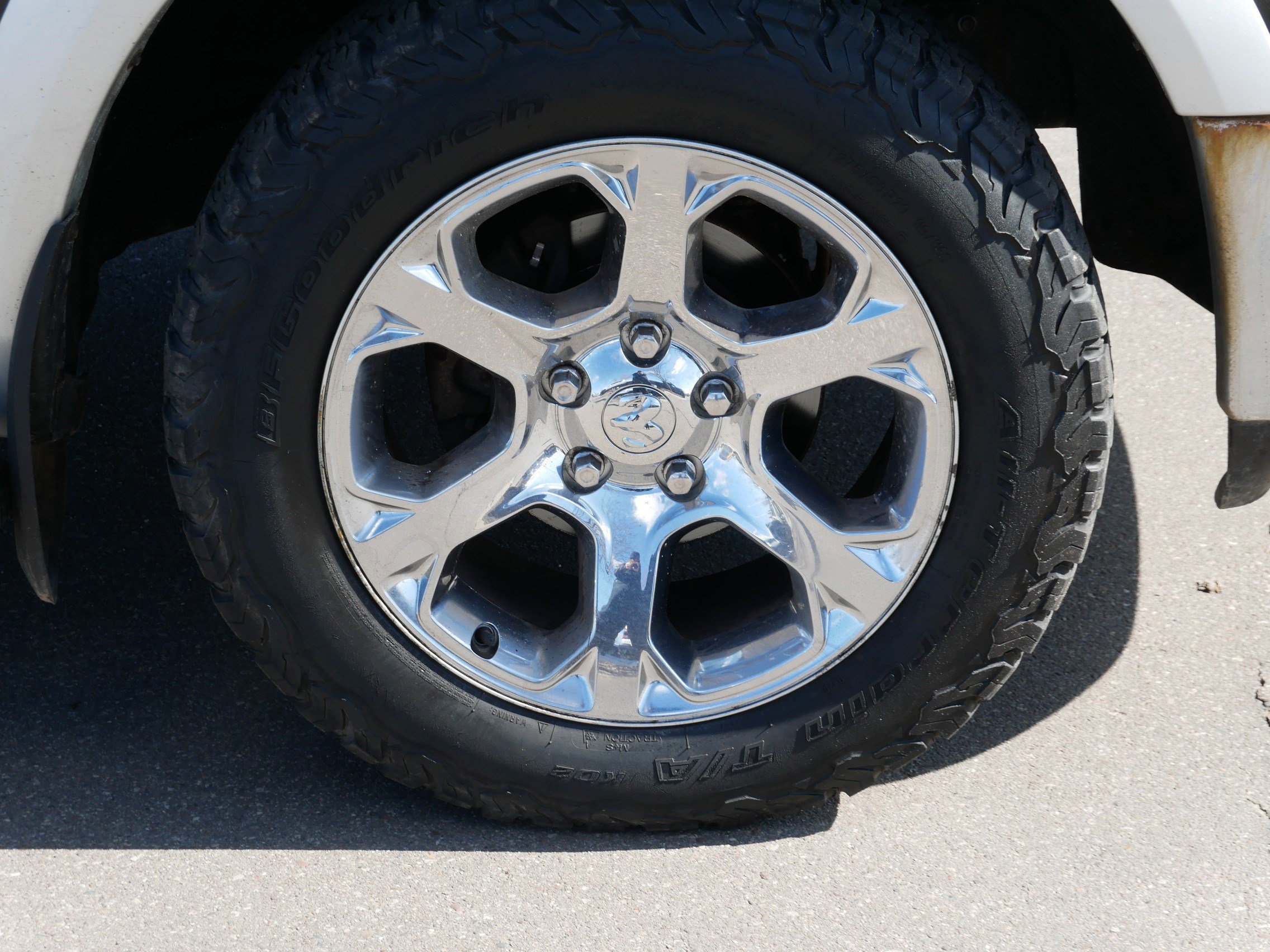 Used 2014 RAM 1500 Laramie w/ Trailer Tow Group image 15