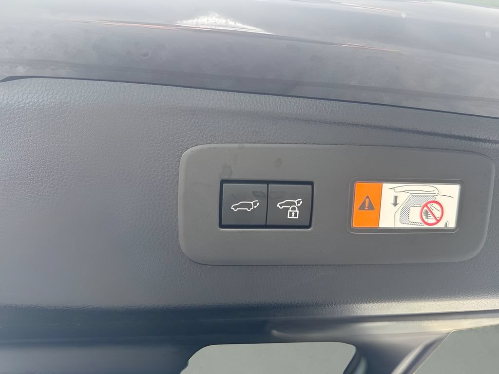 Used 2025 Lexus GX 550 AWD/4WD image 19
