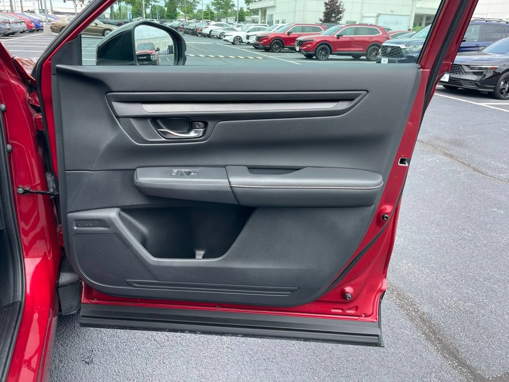 Used 2025 Honda CR-V Sport-L image 30