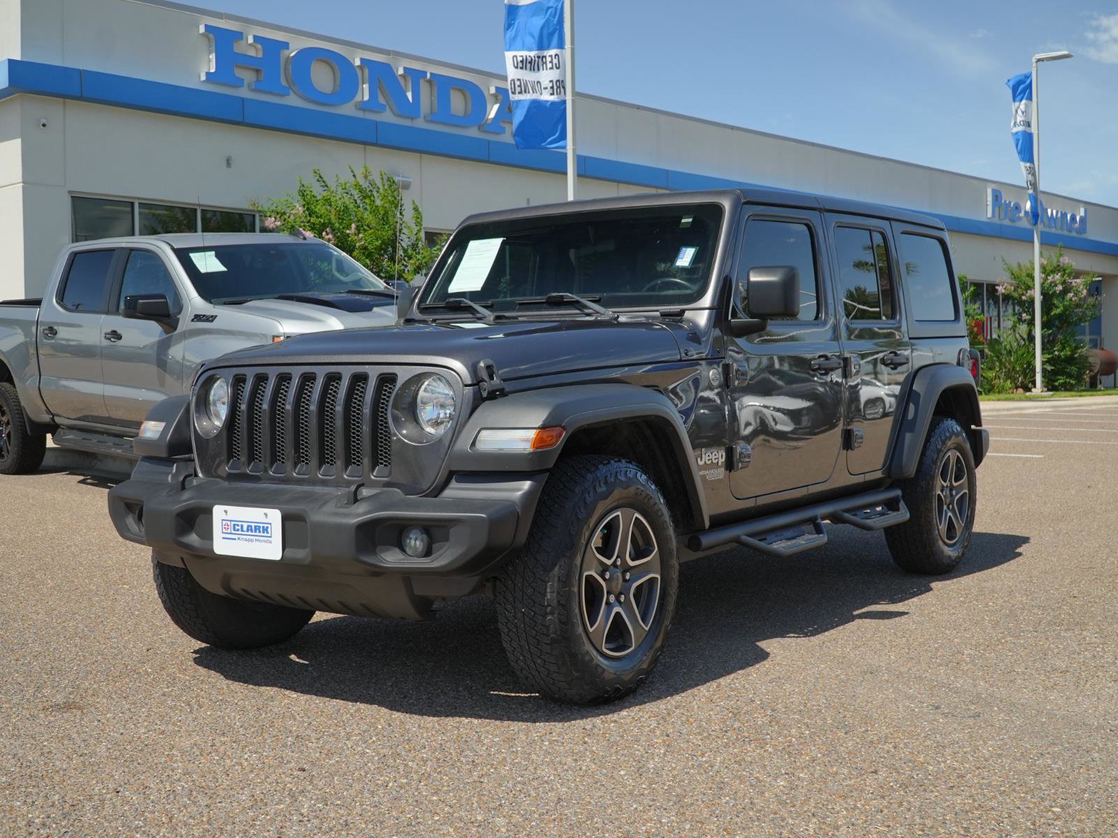 Used 2021 Jeep Wrangler Unlimited Sport AWD/4WD image 1