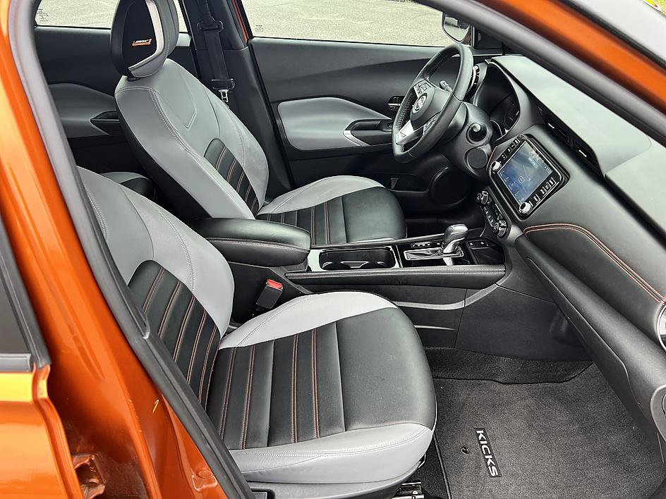 Certified 2023 Nissan Kicks SR w/ SR Premium Package FWD image 17