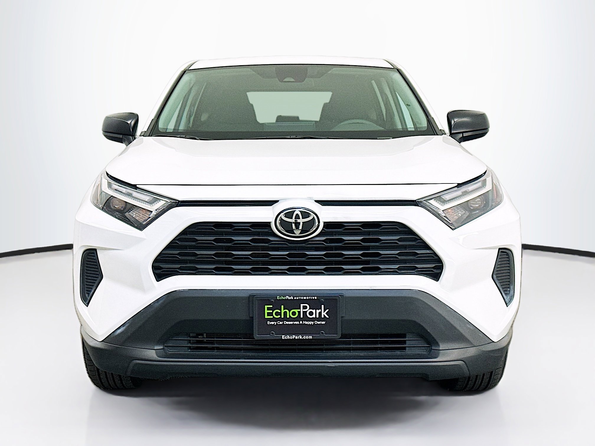 Used 2024 Toyota RAV4 LE image 2